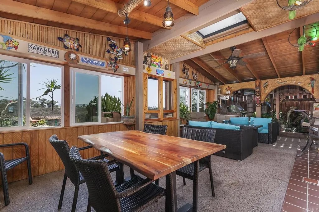 10821 Wallingford Rd