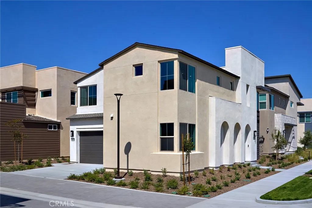 3431 East Moonstone Drive