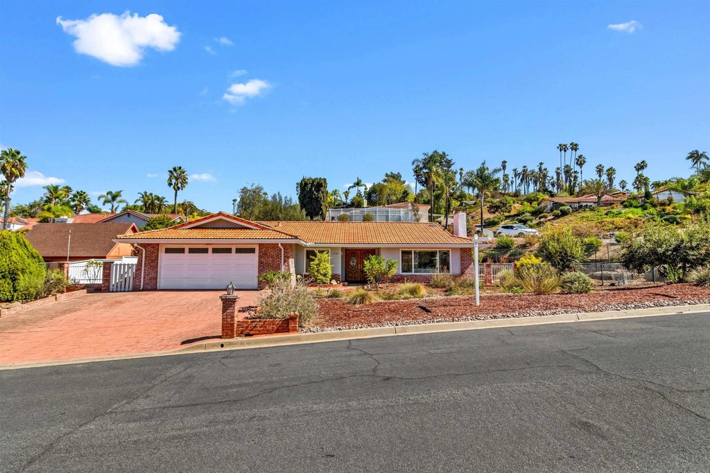 Photo of 1721 Cono Dr, El Cajon, CA 92020 (MLS # 260024773)