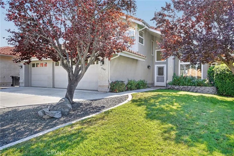 928 Saint Ann