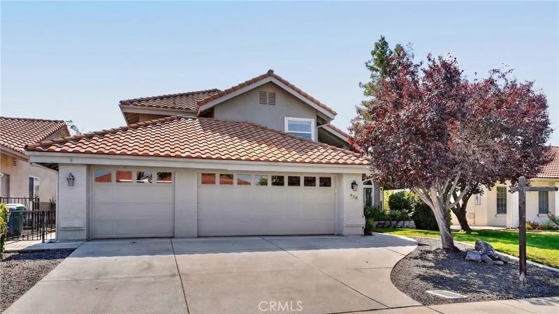 928 Saint Ann