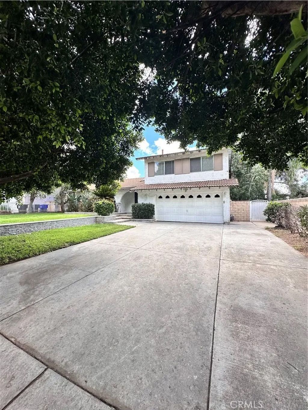 Photo of 2415 Mercedes Ave, Highlands, CA 92346 (MLS # IV26078458)