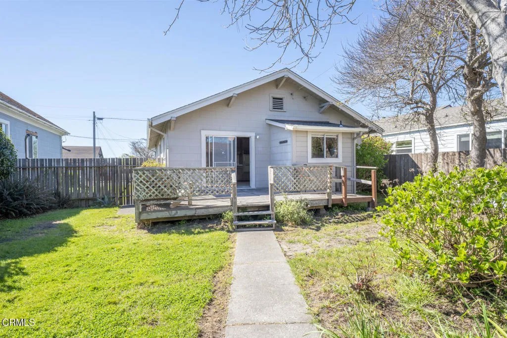112 Morrow Street