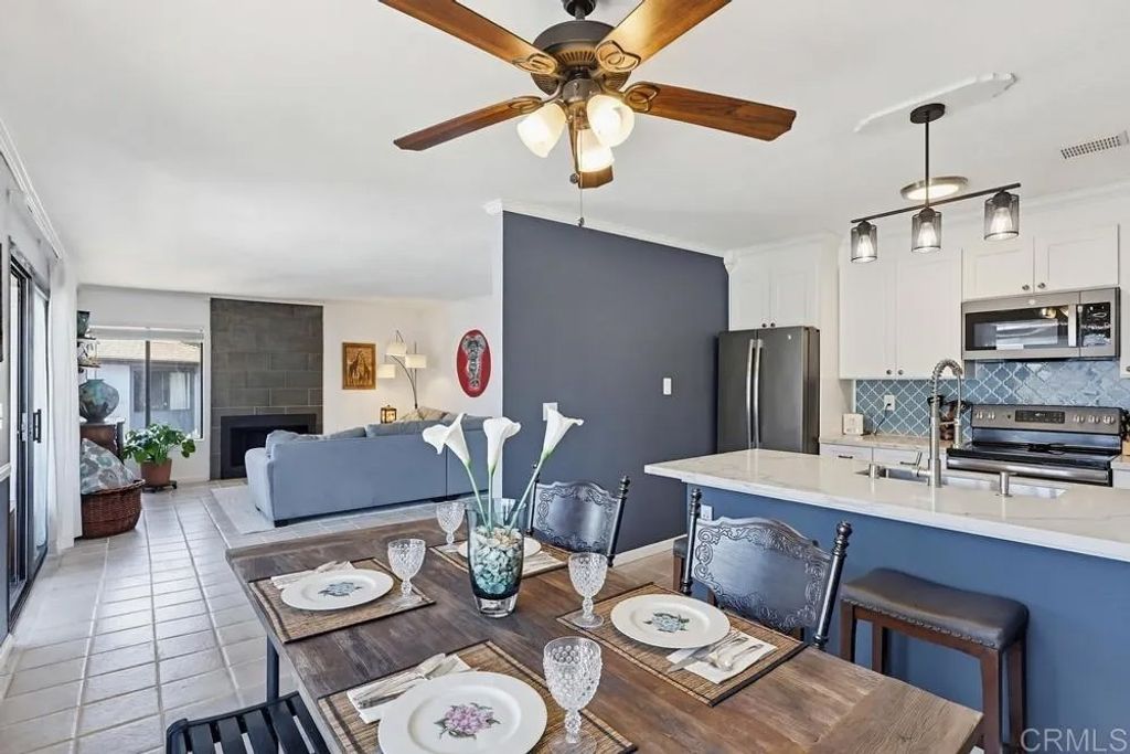 Photo of 3211 Midway Drive #304, San Diego, CA 92110 (MLS # NDP2604255)