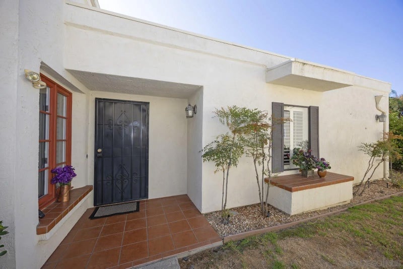 12725 Rueda Acayan