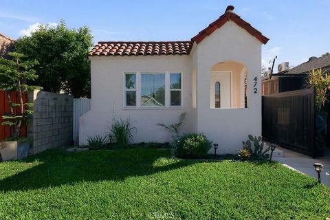 Photo of 472 E Sunset Street, Long Beach, CA 90805 (MLS # SR26057310)