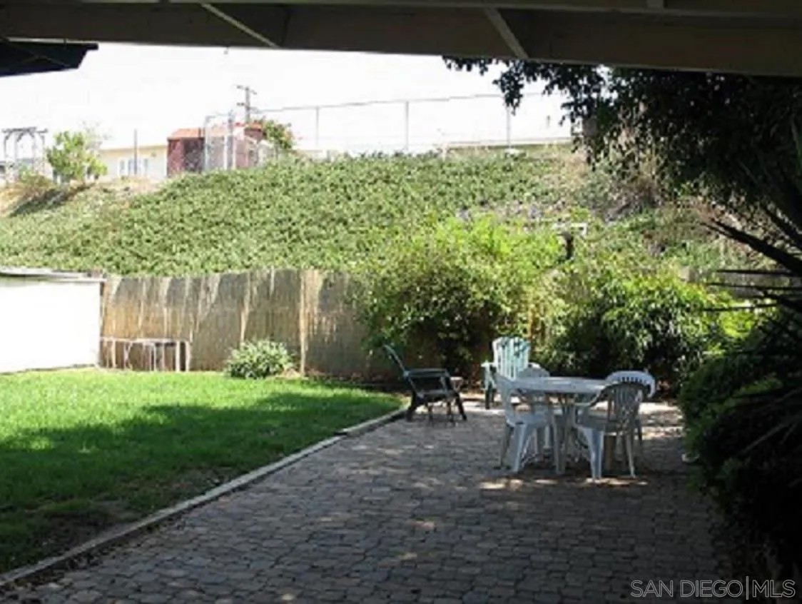 2531 Ridge View