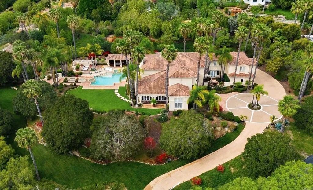 Photo of 7345 Vista Rancho Ct, Rancho Santa Fe, CA 92091 (MLS # PTP2602806)