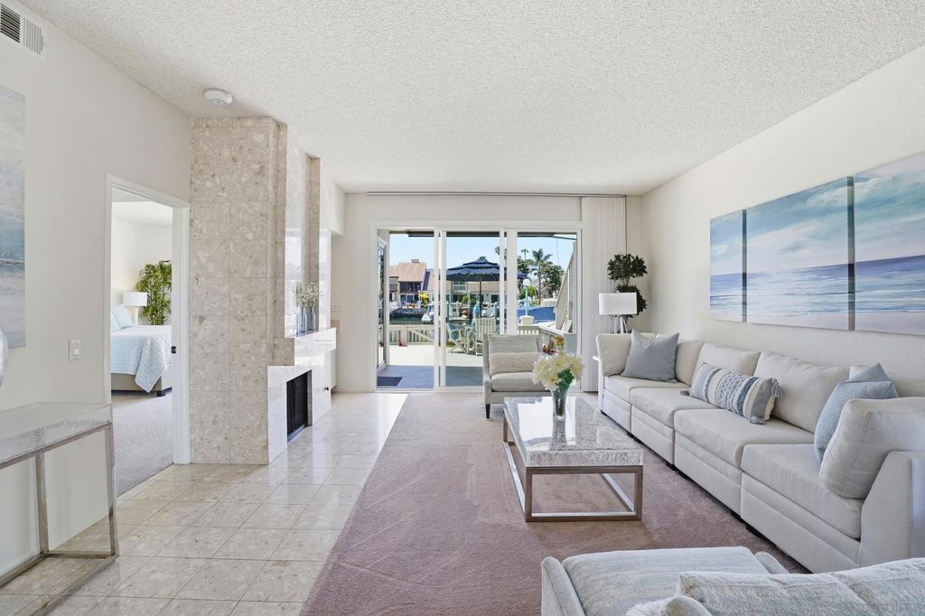 Photo of 73 Kingston Ct, Coronado, CA 92118 (MLS # 260009354)