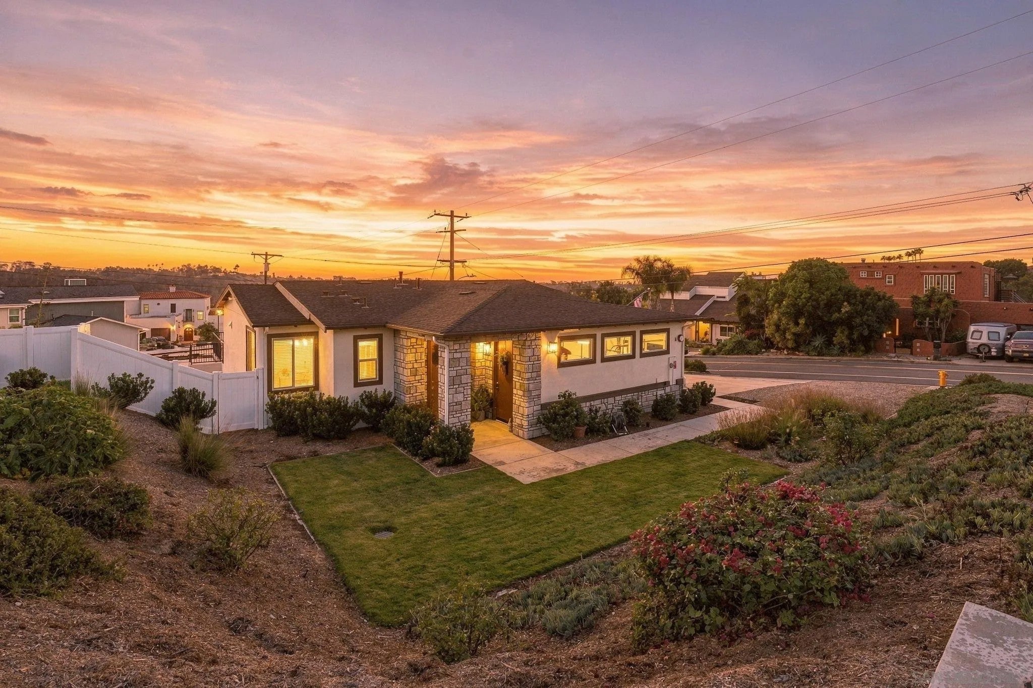 1858 Avocado Rd