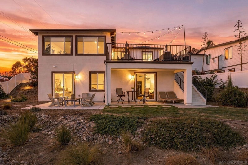 1858 Avocado Rd