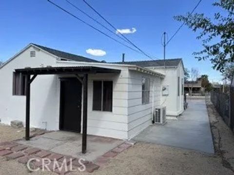 Tiny photo for 62026 Grand View Circle, Joshua Tree, CA 92252 (MLS # GD25246234)