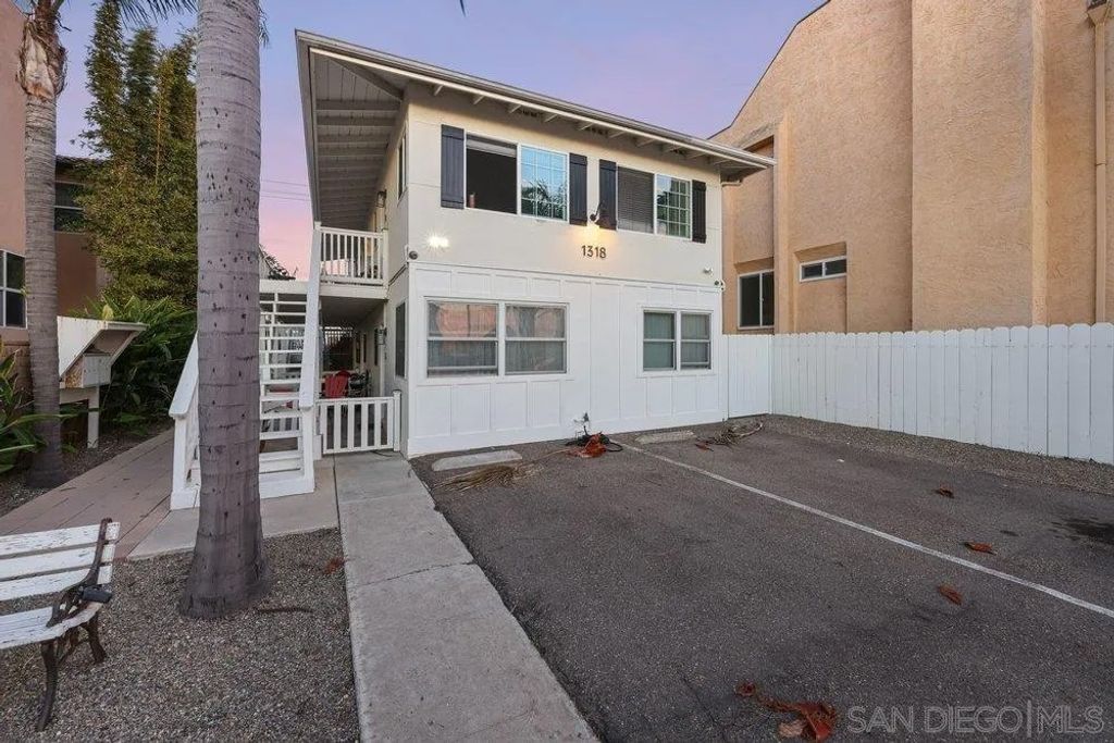 Photo of 1318 S Pacific St, Oceanside, CA 92054 (MLS # 260001932)