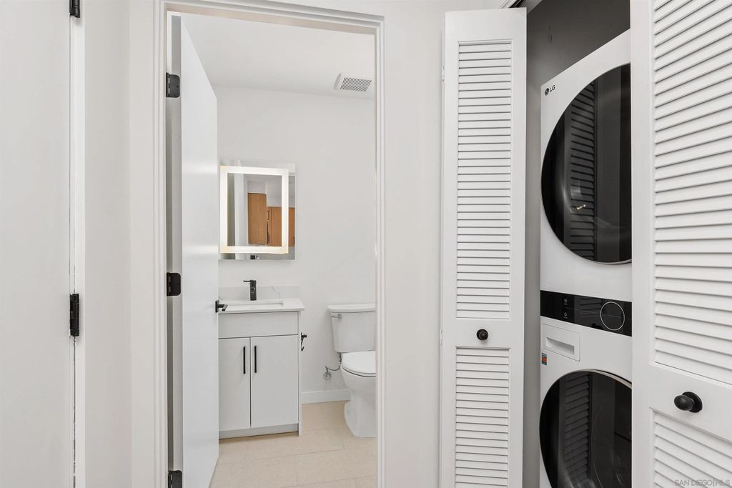 Photo of 1111 Torrey Pines Rd #306, La Jolla, CA 92037 (MLS # 260004146)