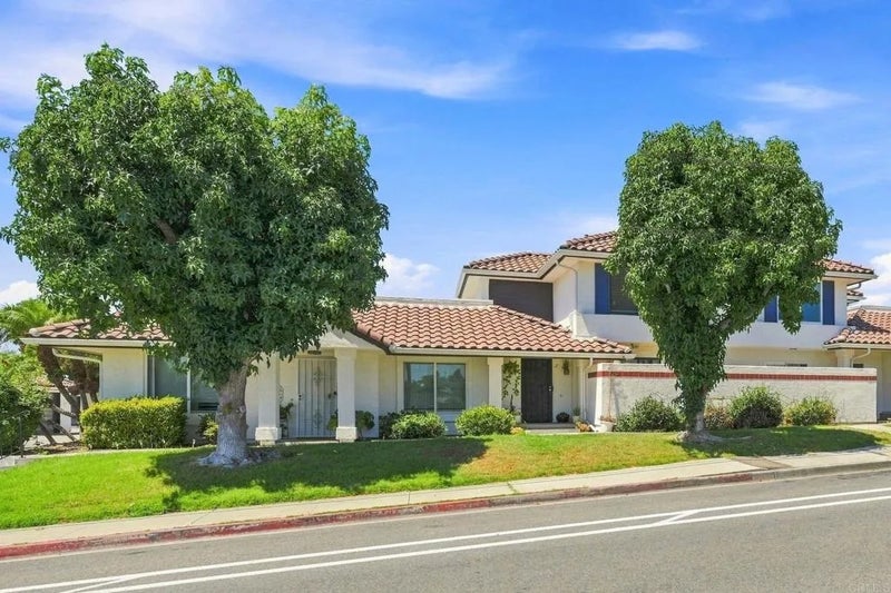 320 Grapevine Rd 2