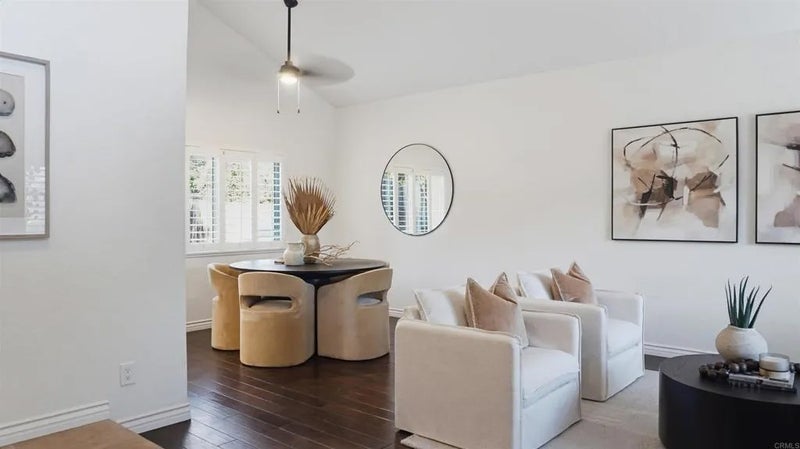 12738 Calle De Las Rosas