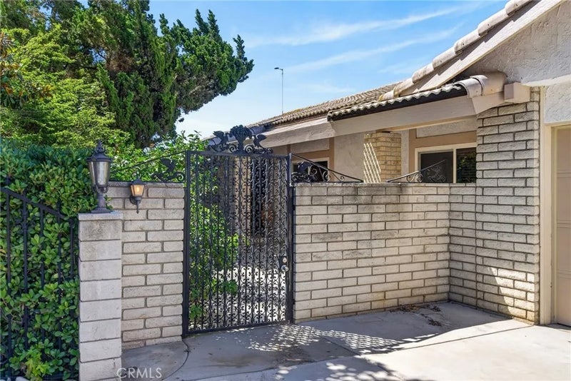 5462 Sierra Vista