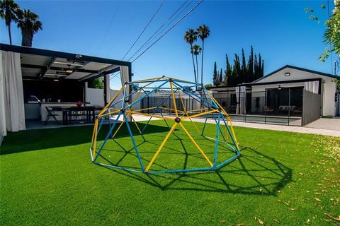 Tiny photo for 18328 Bessemer St, Tarzana, CA 91335 (MLS # SR25238455)