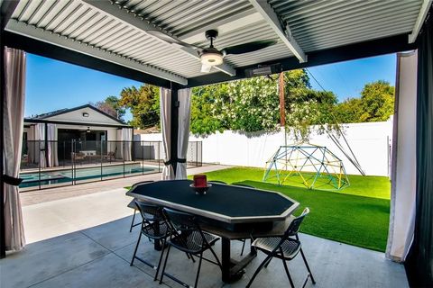 Tiny photo for 18328 Bessemer St, Tarzana, CA 91335 (MLS # SR25238455)