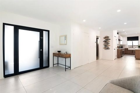 Tiny photo for 18328 Bessemer St, Tarzana, CA 91335 (MLS # SR25238455)