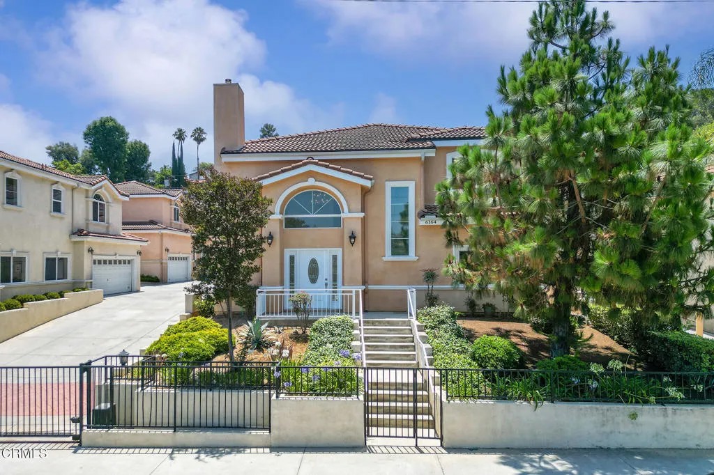 6164 Mesa Avenue