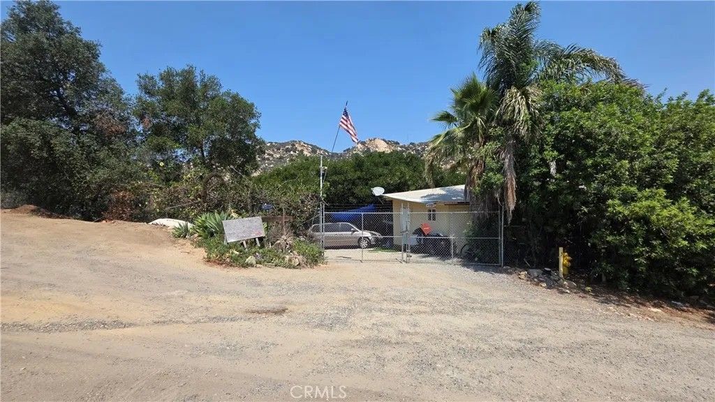 Photo of 3027 Rainbow Valley, Fallbrook, CA 92028 (MLS # SW25154174)