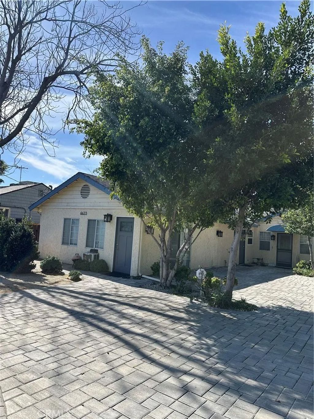 Photo of 6633 Radford, North Hollywood, CA 91606 (MLS # SR26032338)