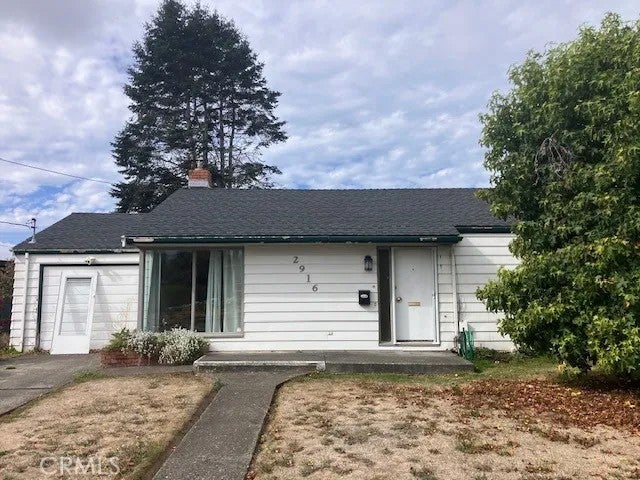2916 Lowell