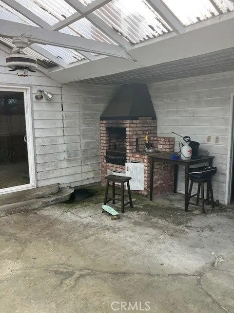 2916 Lowell