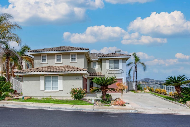 10394 Valley Waters Dr