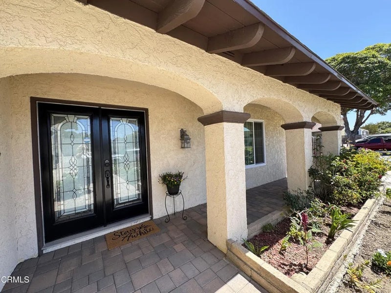 2401 El Portal Way