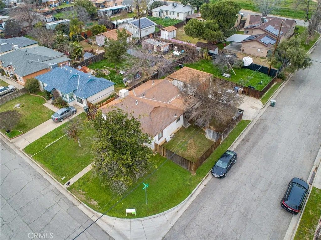 Photo of 4416 Mesa Dr, Bakersfield, CA 93306 (MLS # SR26016374)