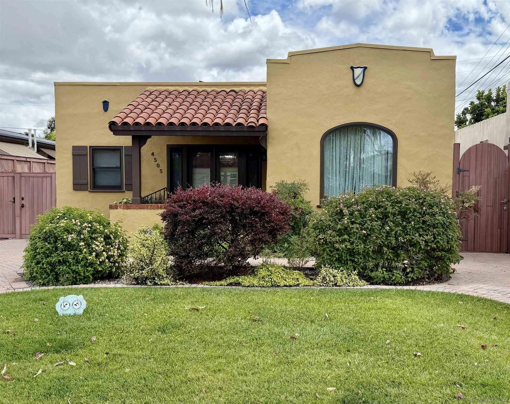 Photo of 4505 Van Dyke Avenue, San Diego, CA 92116 (MLS # 260010812)
