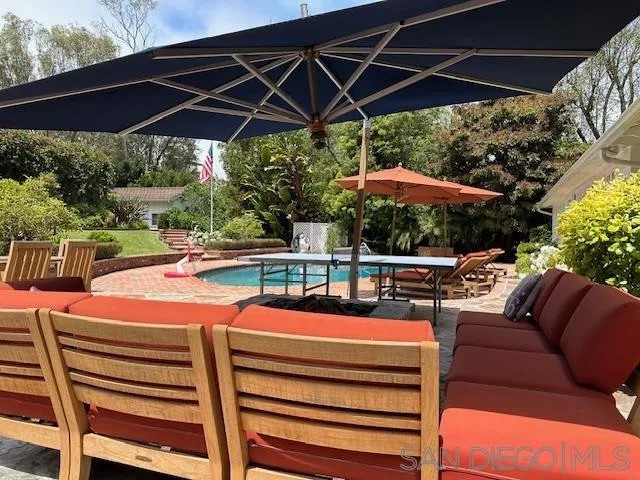 17 Eastfield Dr