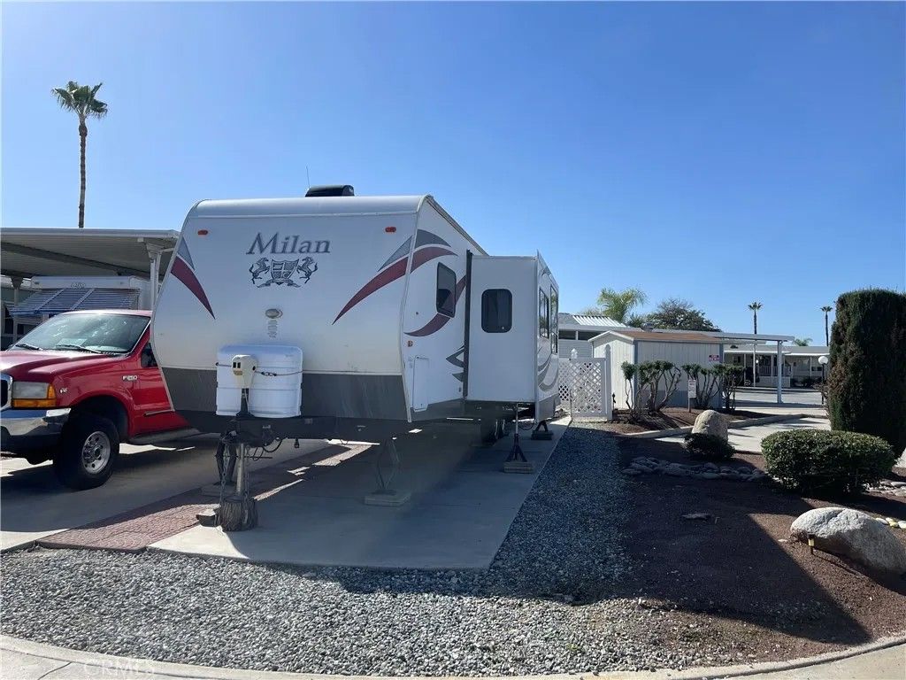 Photo of 1295 S Cawston Avenue #136, Hemet, CA 92545 (MLS # SW26023704)