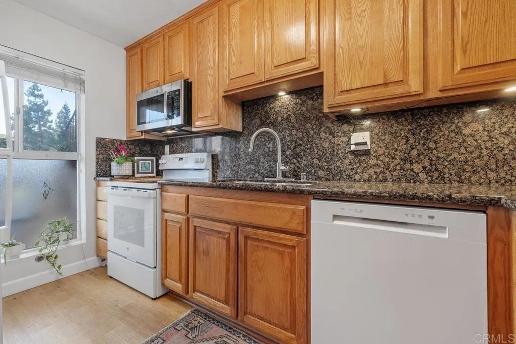 5700 Baltimore Drive 25
