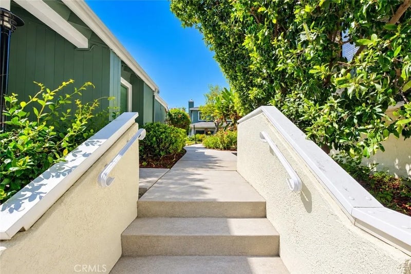 3421 Timber Lake 42