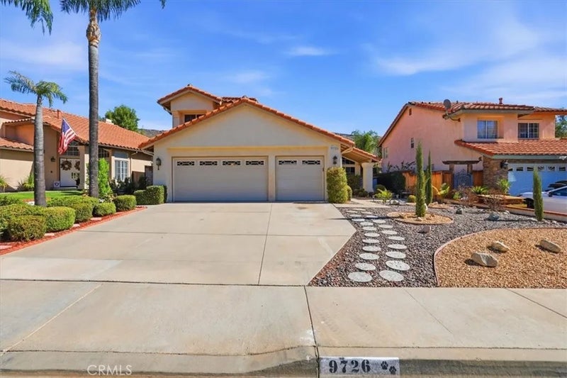 9726 Ripplecreek