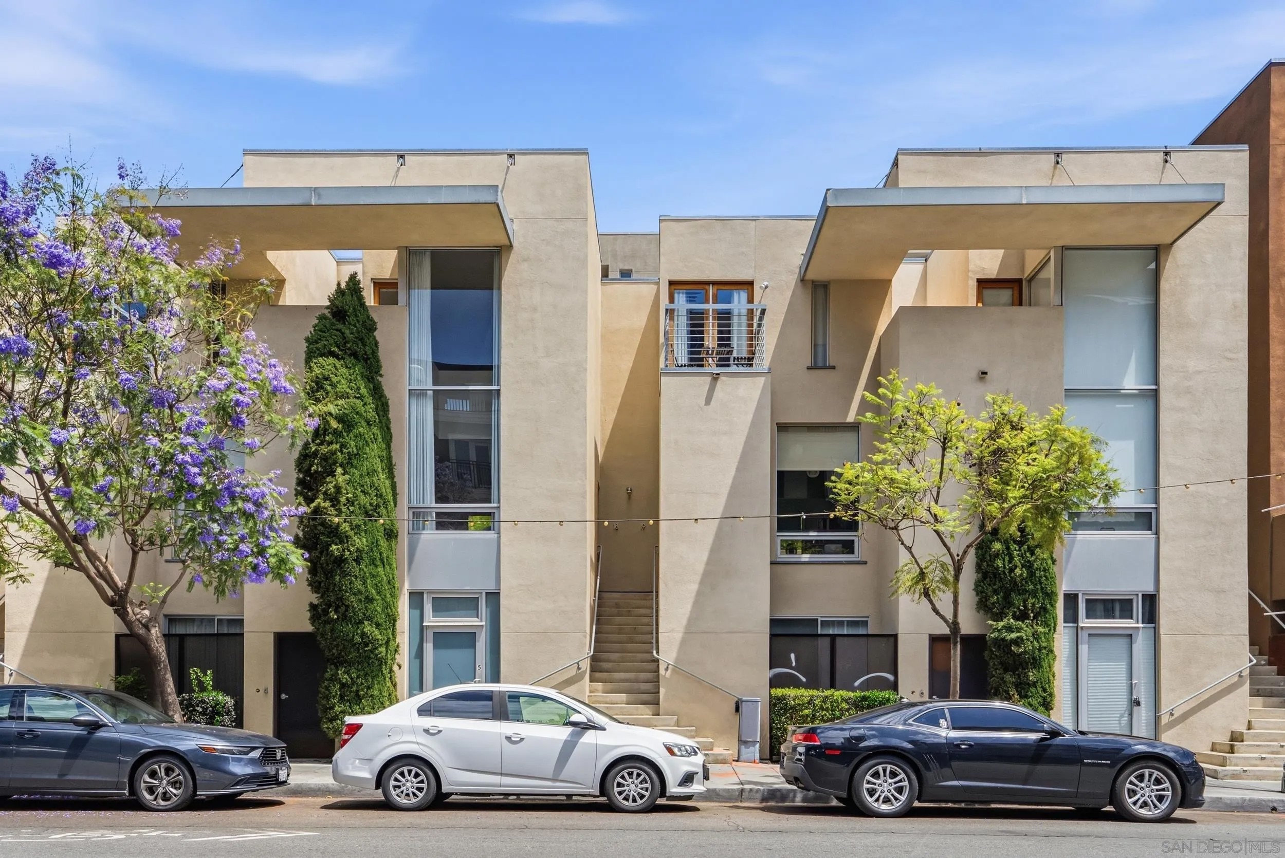 1601 Kettner Blvd 18