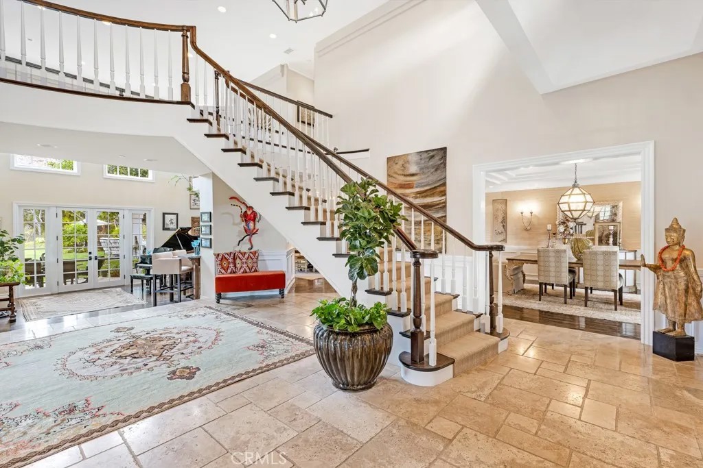 2136 High Knoll Circle