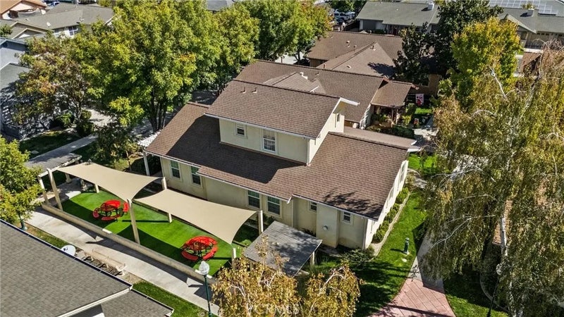 1332 Kate Court