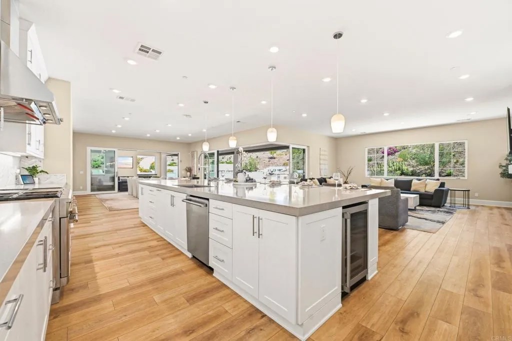 8490 Silent Tide Court