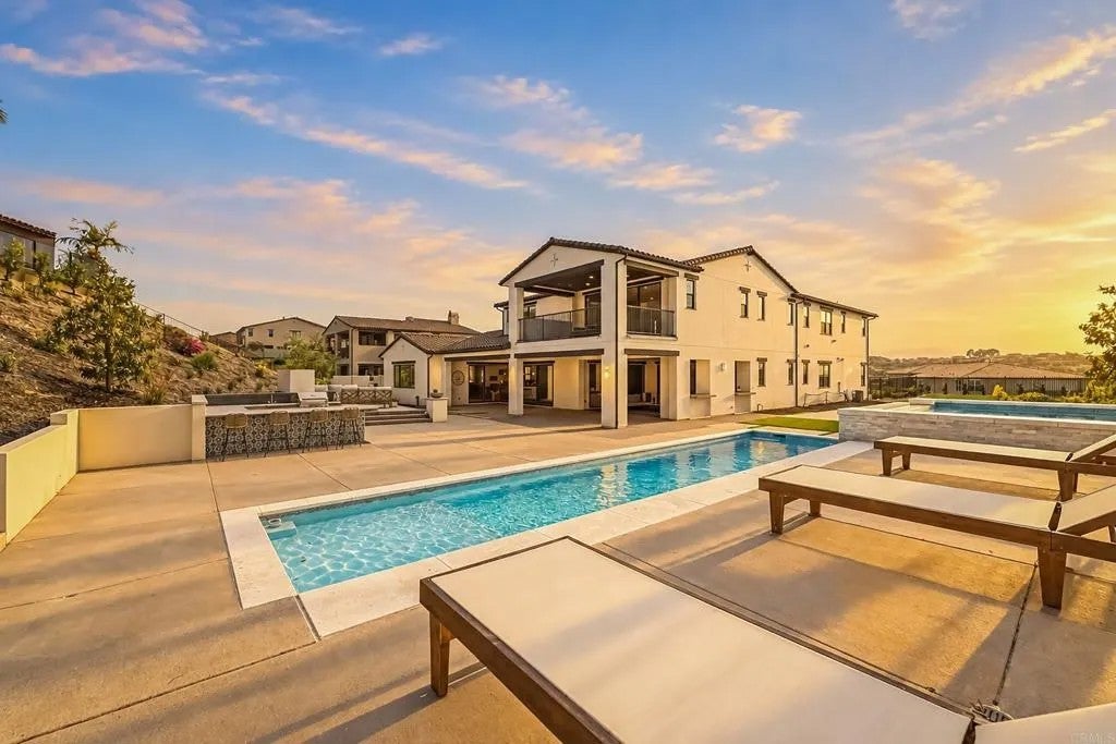 8490 Silent Tide Court