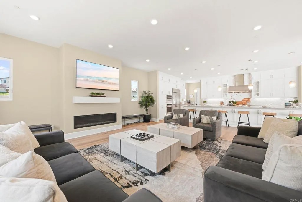 8490 Silent Tide Court