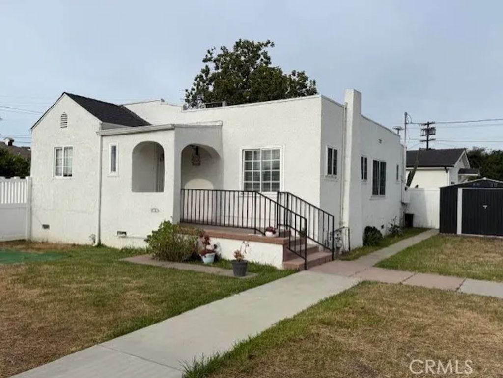 Photo of 7737 Ferncola Avenue, Sun Valley, CA 91352 (MLS # BB26087081)