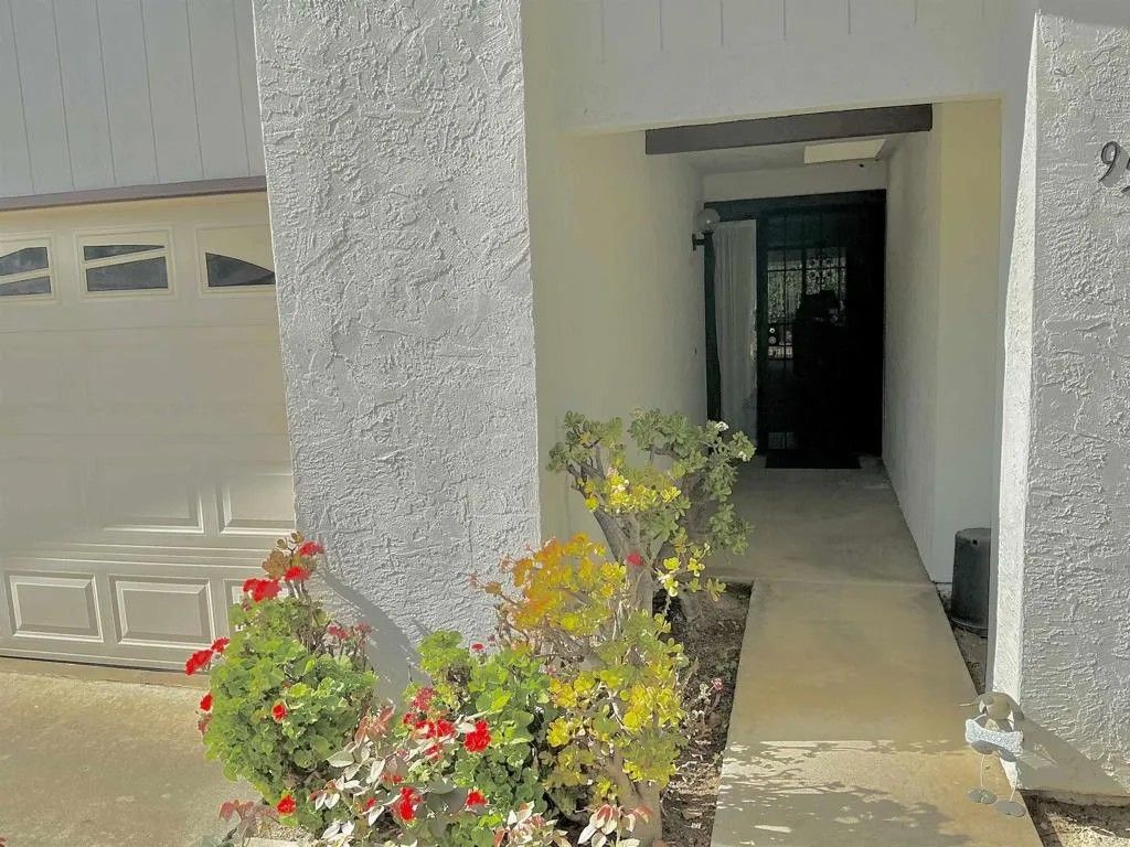 Photo of 946 Woodcreek Road, Fallbrook, CA 92028 (MLS # NDP2601714)