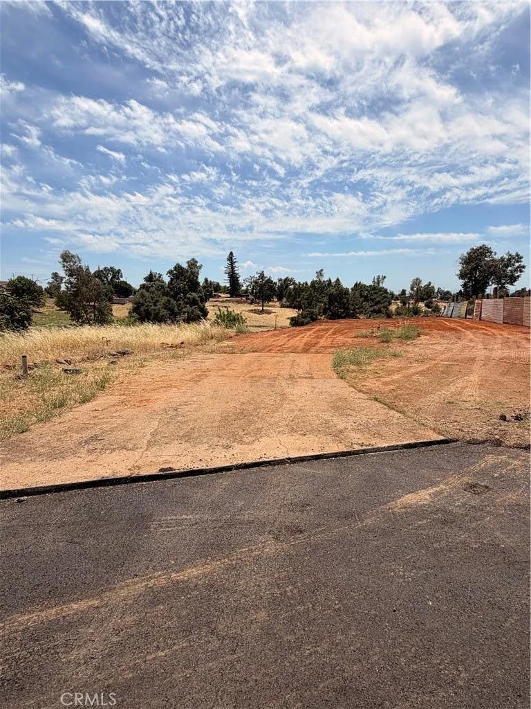 Photo of 76 Grinding Rock Rd, Paradise, CA 95969 (MLS # SN26150836)