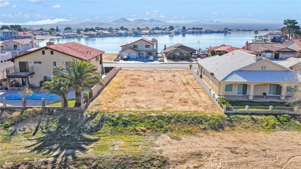 27654 Silver Lakes