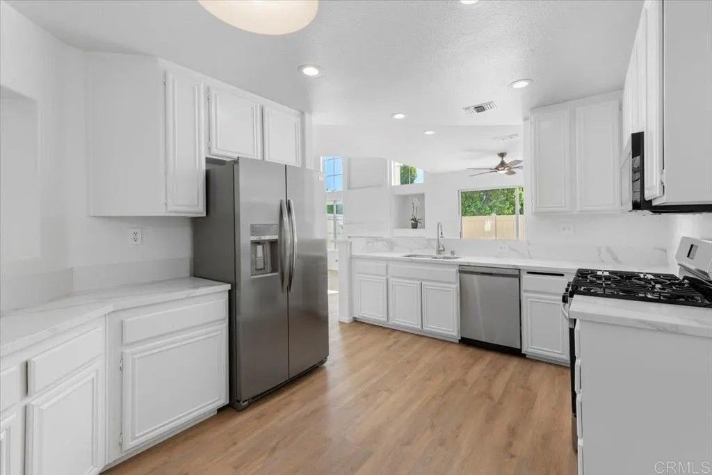 Photo of 1275 Natoma Way #B, Oceanside, CA 92057 (MLS # NDP2510247)