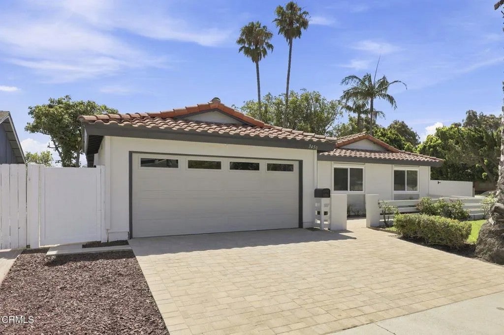 3450 Frankfort Court